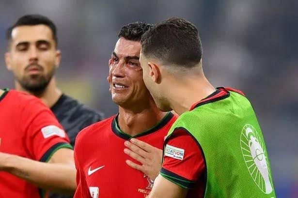 Ronaldo cries tears